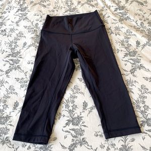 Lululemon Hi-Rise 1/2 Tight - Navy Size 6